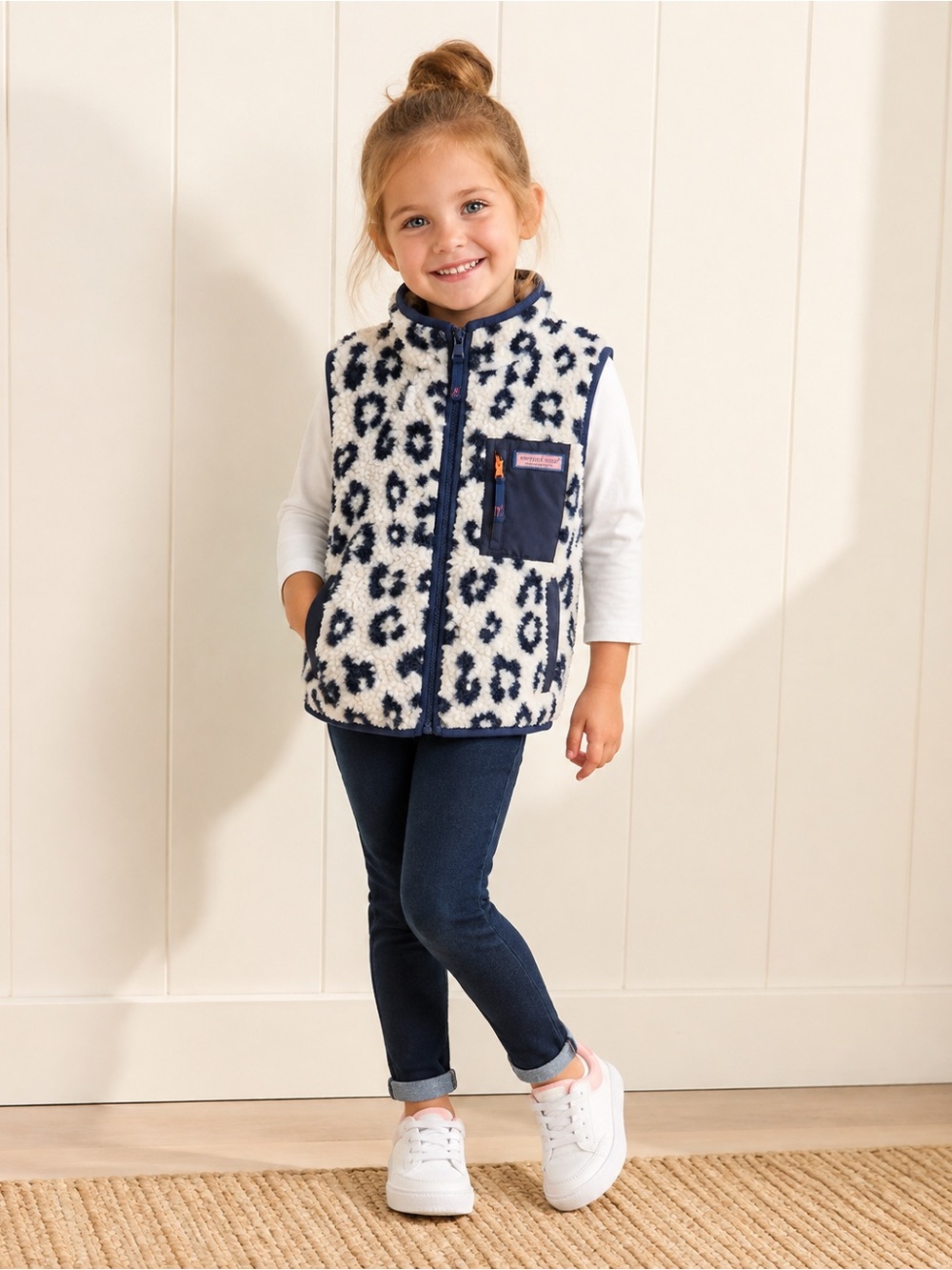 Vineyard Vines Girls SuperShep Leopard High Pile Sherpa Fleece Vest Blue XS 5-6